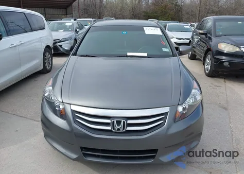 2011 Honda Accord 2.4 Se из США, поврежденный, VIN 1HGCP2F69BA055612